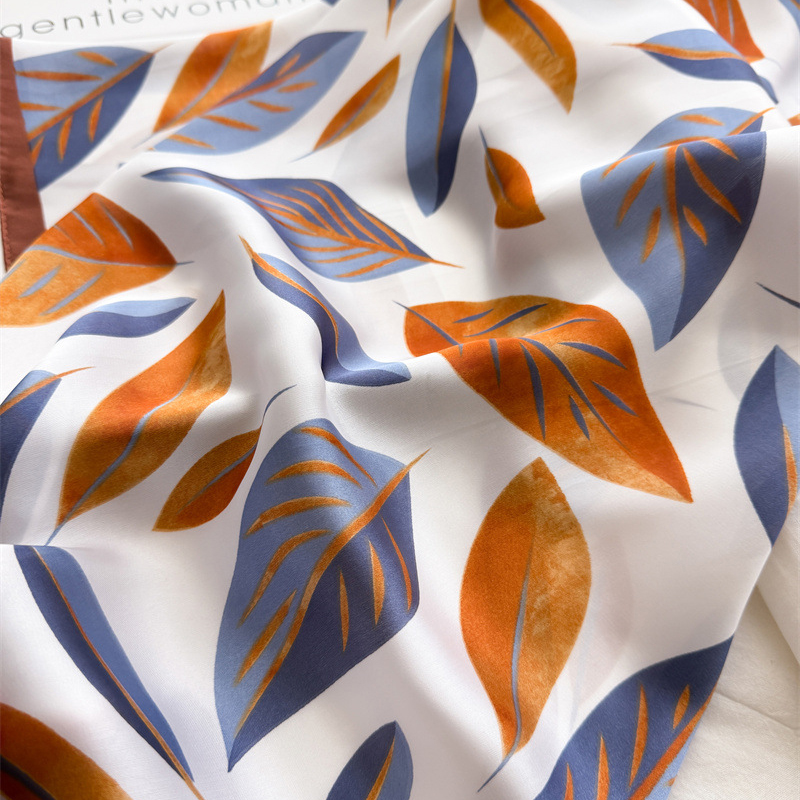 Marca de luxo impressão 70cm l - Scarf Silk Square avaliação e preço